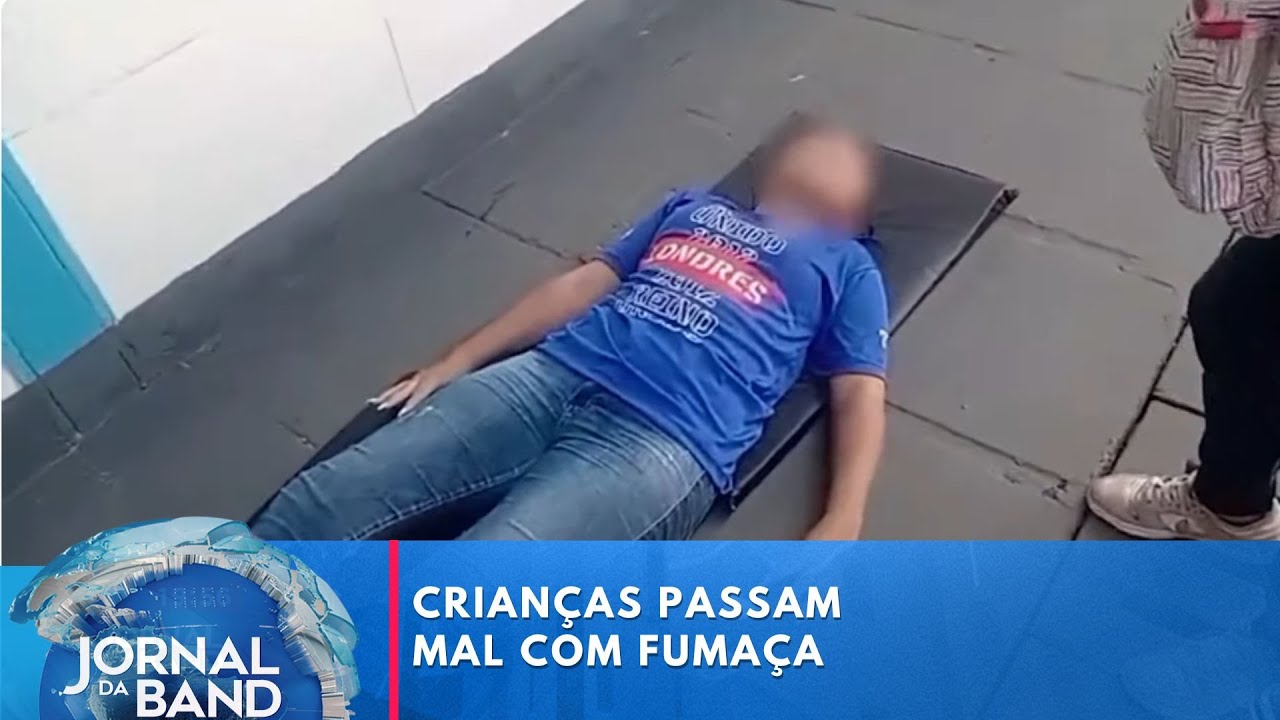 Crianças desmaiam com fumaça de incêndio em escola pública no DF | Jornal da Band