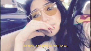 Download lagu Identity - Adinda Shalahita (Lyric Video) mp3