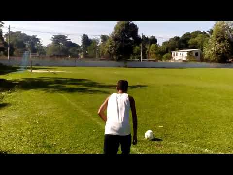 Léo Brenno - Treinando escanteio