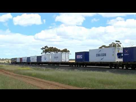 G Class & Broad Gauge Freight Train: Melbourne to Geelong - PoathTV Australian Trains