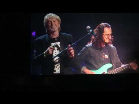 Yes with Geddy Lee - Roundabout LIVE at the R&R Hall of Fame Induction - April 7, 2017