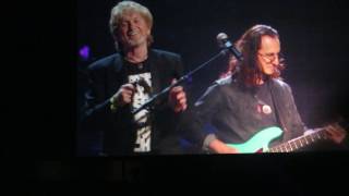 Yes with Geddy Lee - Roundabout LIVE at the R&R Hall of Fame Induction - April 7, 2017