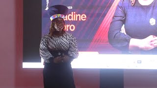 Influencer, c'est être au service de sa communauté — Nadine Zoro N'GUETTIA | TEDxCocody