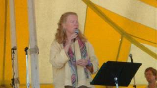 Mercedes Sosa &amp; Holly Near - They dance alone - Ellas bailan solas