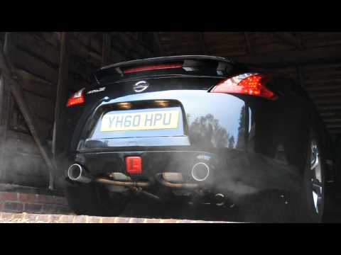 Nissan 370z with HKS SSM catback exhaust cold start and revving to 5k