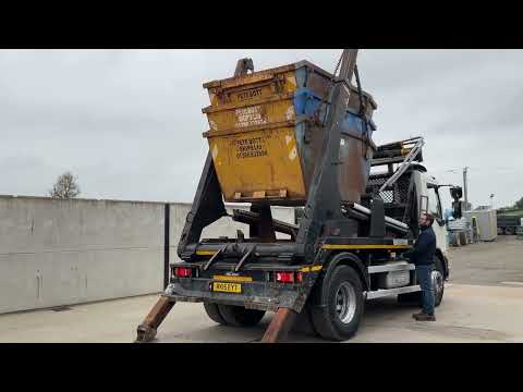 DAF LF220 EURO 6 18 TON 4x2 SKIP LORRY - Image 2