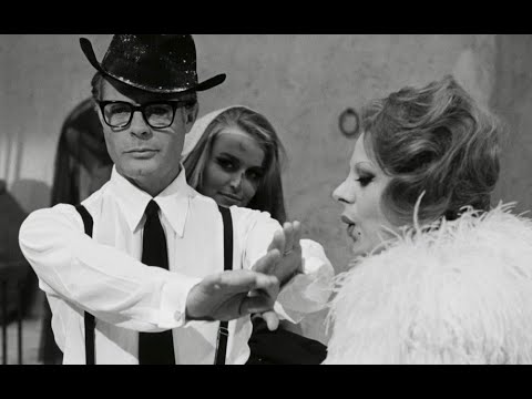 Love, divorce and art in Fellini's 8 1/2 (clip)