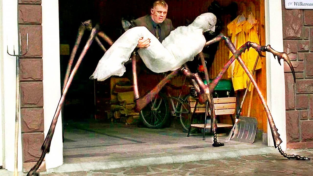 Humanity is Infected With a Virus; People Turns Into Insects!