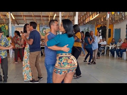 FORRÓ PÉ DE SERRA BEM ANIMADO RANCHO DO VAN ARAPIRACA ALAGOAS 