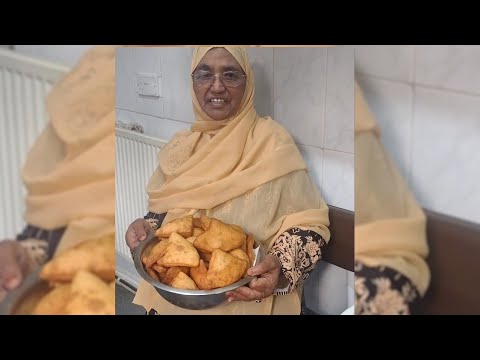 Mandazi Authentic Recipe  - Tradition Tanzania Fried Bread Recipe 😋 - African Street Food 🇹🇿