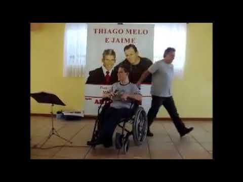 Cadeira De Rodas video