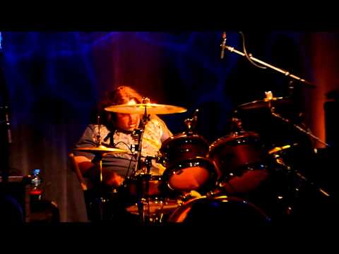 Walter Trout - drumsolo Michael Leasure @ Mezz 2012