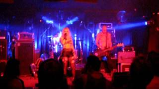 Barb Wire Dolls - Contract + Revolution (Live in ZÜRICH @ Komplex 457 on the 20th August 2013)