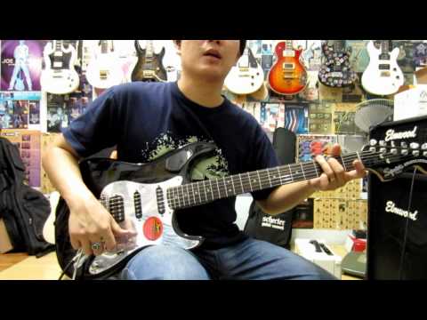 Squier Black And Chrome Fat Strat Guitar Clean Sound