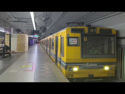 Fiat-Materfer Chapa U Ingresando y partiendo en la estación bolivar del Subte Linea E.     5/10/2026