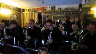 Swings The Thing - Rhapsody in Blue (arr. Gordon Goodwin)