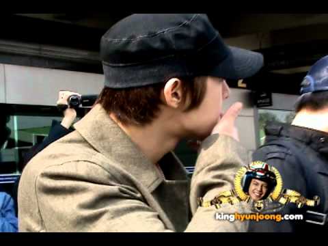 120418 KIM HYUN JOONG fancam - Gimpo Airport (Arrival from HND, Japan)