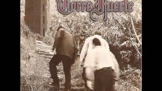 SU MANTO TORRE FUERTE