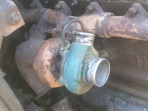 International DT466 Cylinder Head Installation