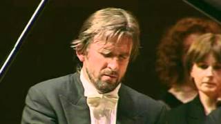 Barry Douglas plays Danny Boy