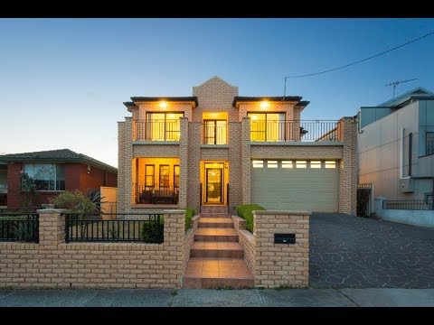 22 maiden Street, Greenacre - Professionals Greenacre