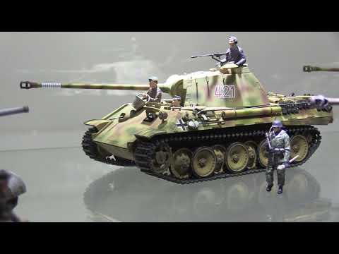 IPMS 'SCALE MODEL WORLD' 2020 alternative, Inside the cabinet: My 1/35 Armour collection