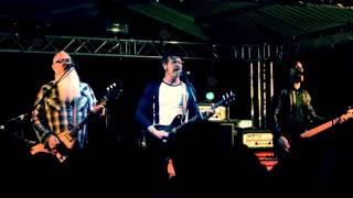 Eagles Of Death Metal - &#39;Kiss The Devil&#39; - Southampton 4/11/2015