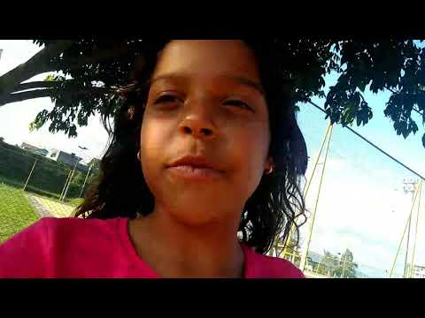 E eu nem dei tchau  porque ela não deixou