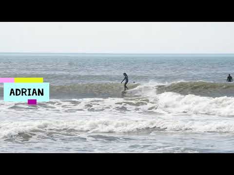 Sunny fun surfing at Ditch Plains