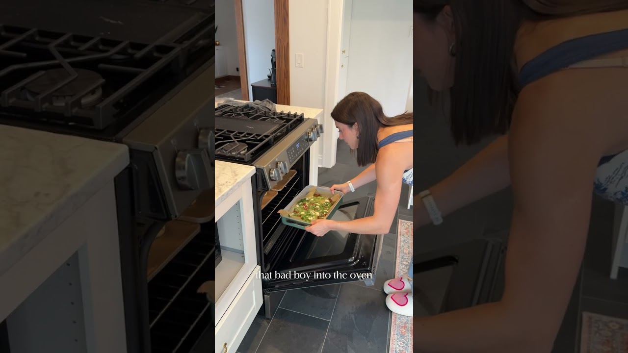 starbucks copycat spinach, egg white, and feta wrap 🍳 STARBUUCKKKSS DUUUUUPPPPPEEE 📣 save your