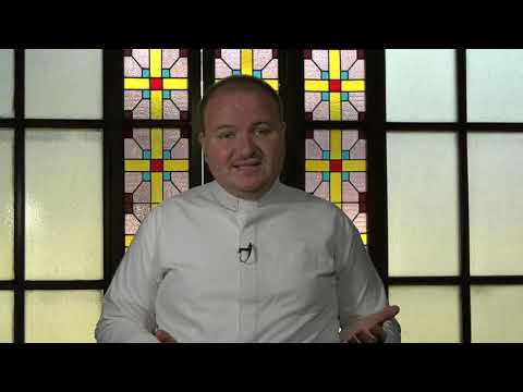 ¿Por qué el sacerdote besa el altar al inicio de la misa?