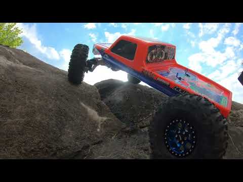 Sticky Stance out with the Boyz at the fake dam.