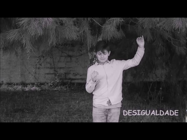 imagem ilustrativa material bilingue