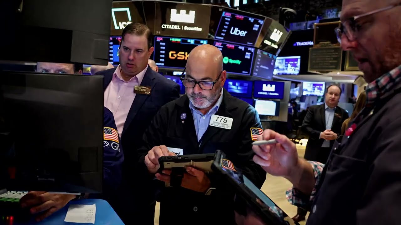Video: Wall Street mixed July 27 as tech earnings loom and SOX drops