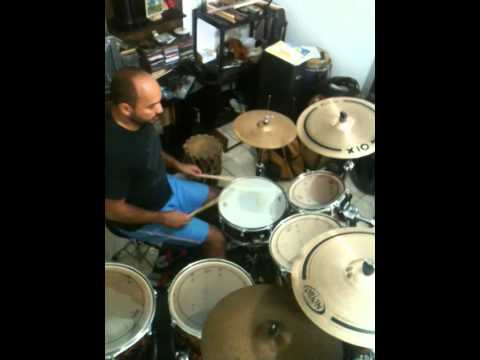 Julio Cesar chaves drums axé musica baiana Bateria - Introdução da música Fogo na Babilônia