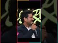 एक तरुणी मला दिसली