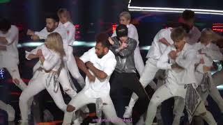 張藝興(Lay)-Mask(面罩)  Dance mirror