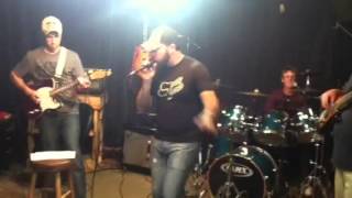 Tenbucktwo - Hillbillies lovin&#39; in the hay