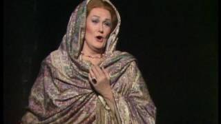 Dame Joan Sutherland delivers a Magnificent Leonora (with the D6)