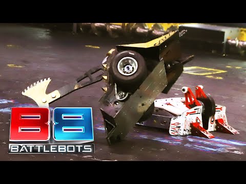 WILL RADIO ISSUES DICTATE THE WINNER?| WAR Hawk vs Ragnarök | BattleBots