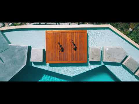 DuoViolins performing at Amente