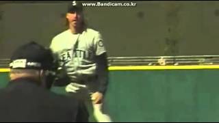 Re: [新聞] MLB／曾1球炸裂鴿子！「巨怪」認難壓制現代打者：他們不