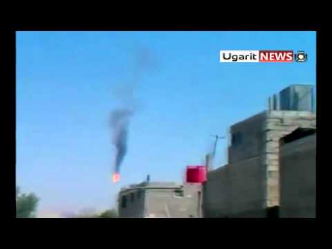 لحظة سقوط طائرة حربية تابعة لقوات النظام في القابون في مدينة دمشق