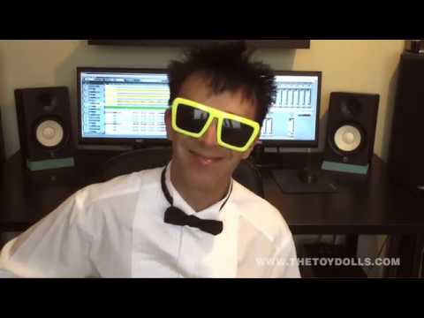 Play Guitar With Olga 2018 - Her With A Hoover - Guitar Solo.