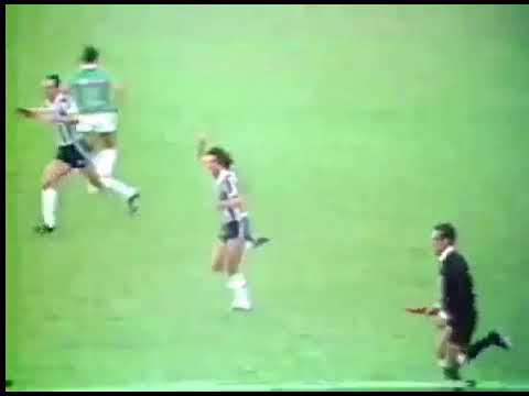 João Batista Nunes (Atlético-MG) - 04/05/1986 - Atlético-MG 6x0 Esportivo - 3 gols