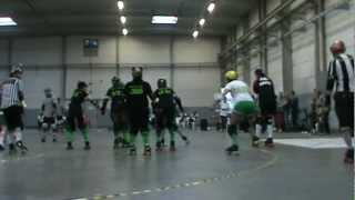 preview picture of video 'Roller Derby (Bad Bunny Rollers (Menen vs Brussels Derby Pixies) 18'