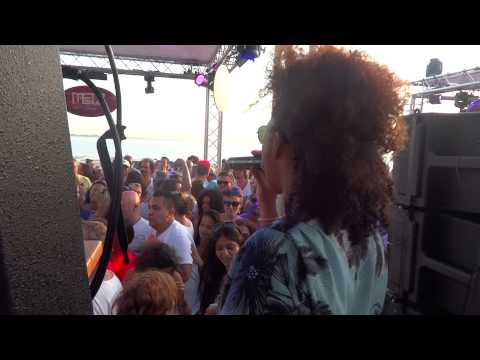 HARDSOUL ft. Mavis Acquah @ Metz on the Beach 21-7-2013