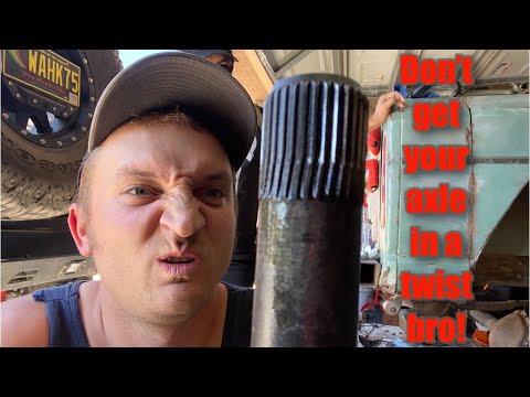 Replacing the rear axle shafts in the Jeep JL with Dana Chomolys