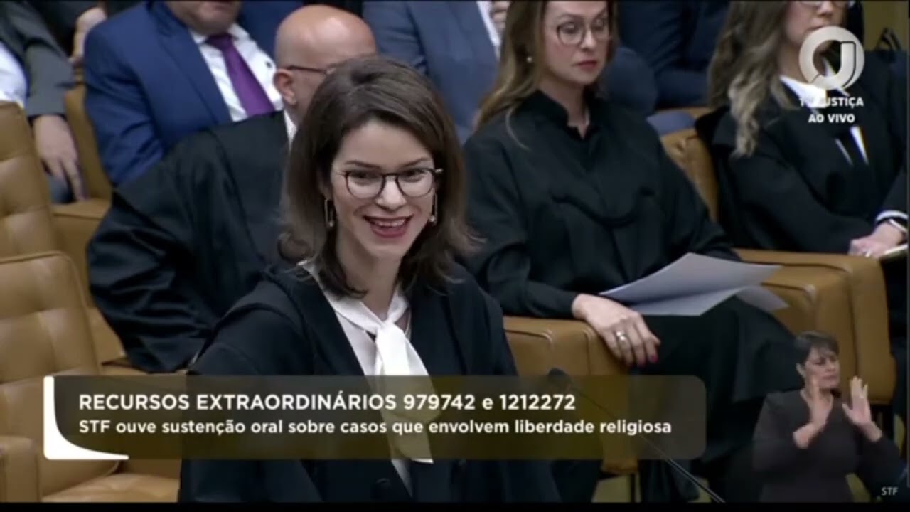 Julgamento STF O direto de recusar transfusão fala de uma das advogadas.