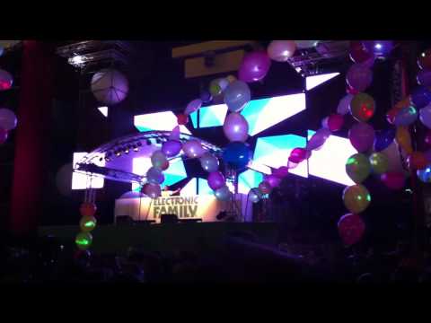 Armin van Buuren @ Electronic Family plays Sebastian Brandt Ashes